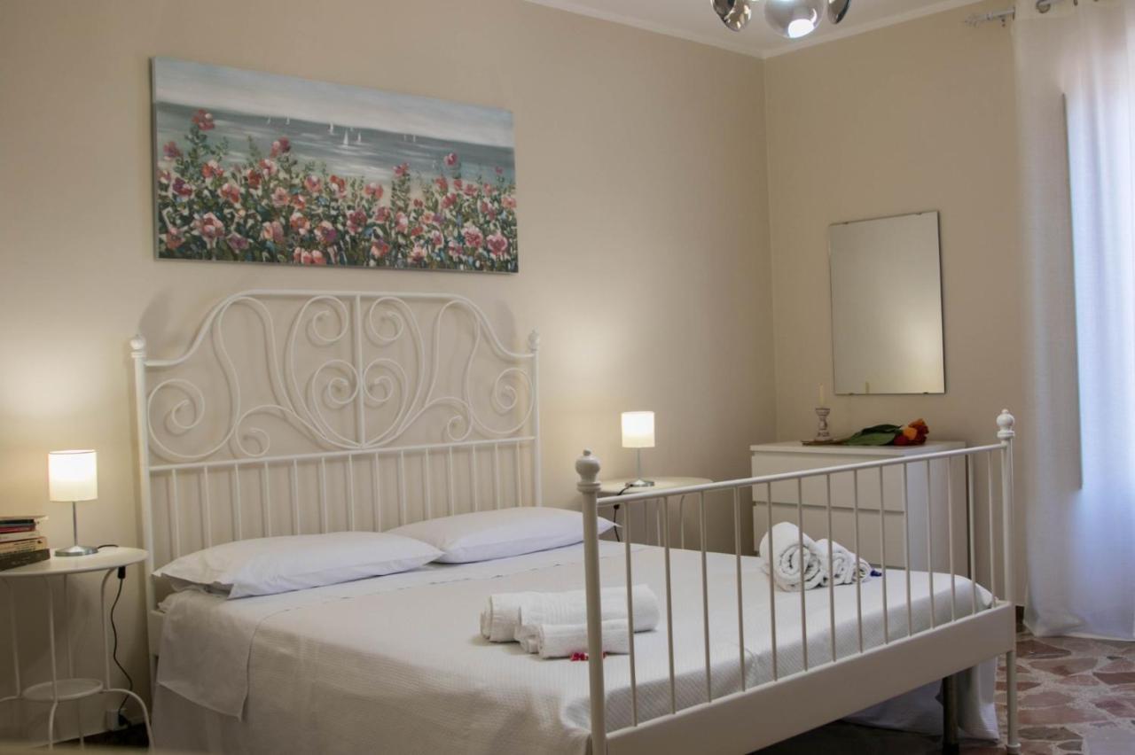 La Casa Della Nonna Villa San Mauro Castelverde Eksteriør billede