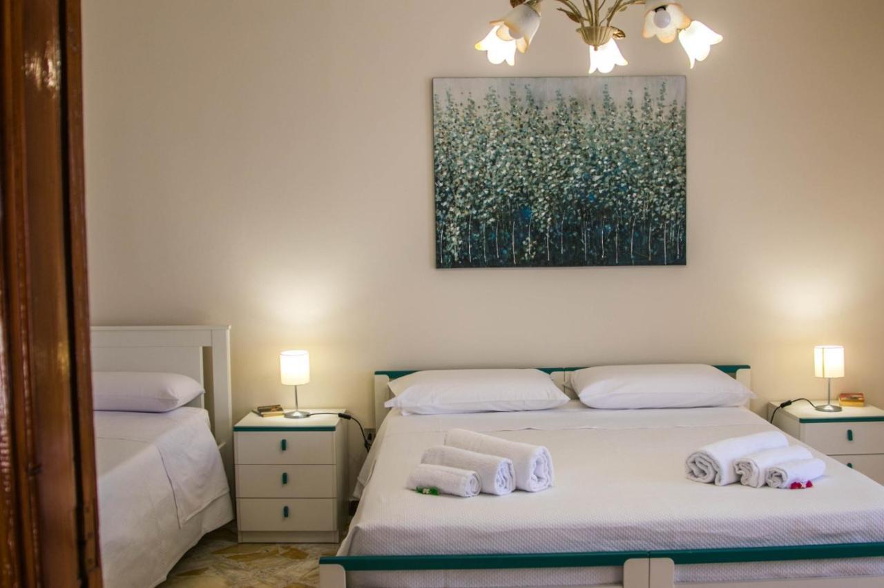 La Casa Della Nonna Villa San Mauro Castelverde Eksteriør billede